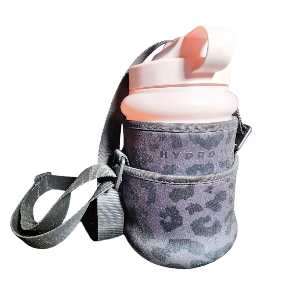 HydroJug Black Leopard Print Insulating Sleeve & Strap With Pink‎ 32oz Bottle